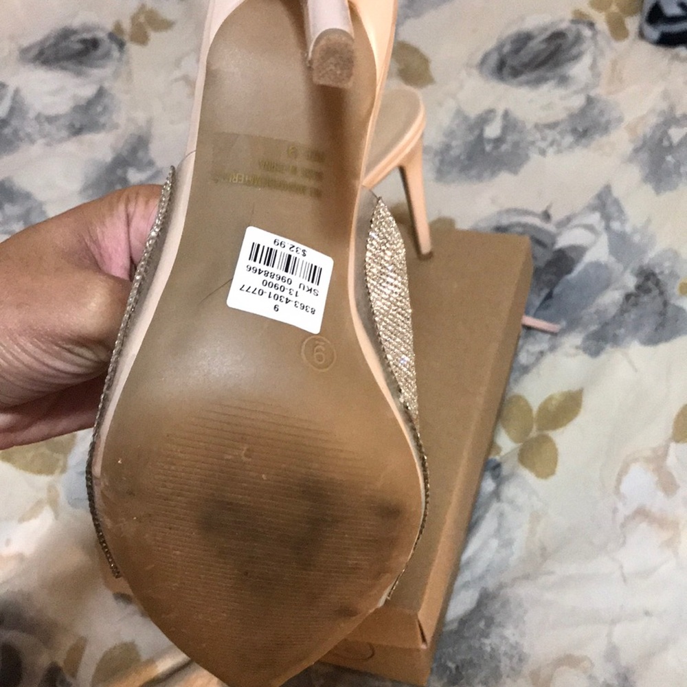 Open toe heels - Picture 2 of 2
